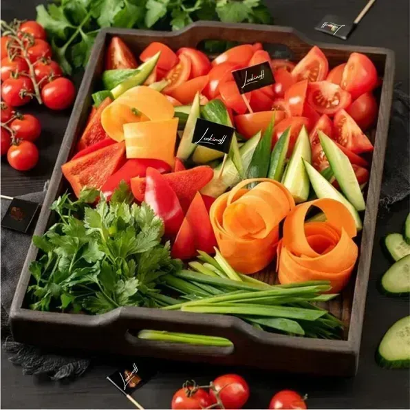 
            
                Овощная тарелка для любителей свежих продуктов
            
            
        
