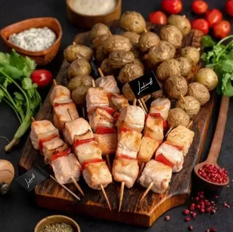 
            
                Лососевые шашлычки с розмарином и картофелем - Купить онлайн
            
            
        